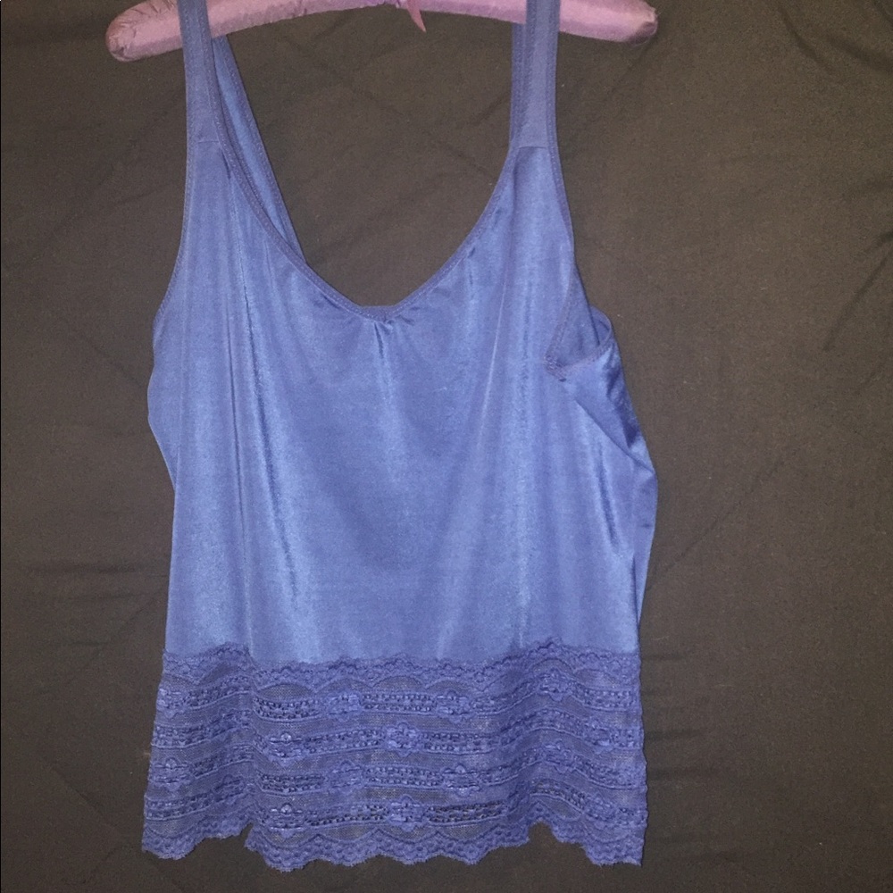 👀ANY 5=$15👀Delta Burke lace trim shirt